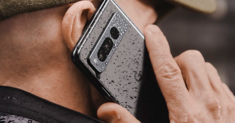 هل هاتف Google Pixel Fold مقاوم للماء؟