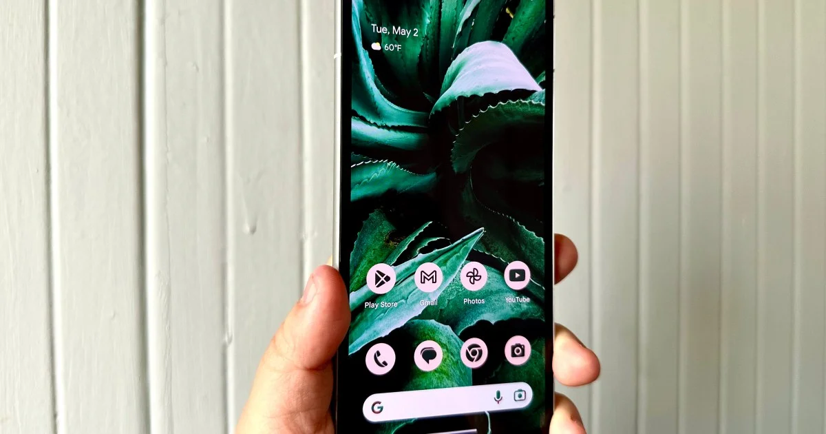 هل يحتوي Google Pixel 7a على شاشة 90 هرتز؟