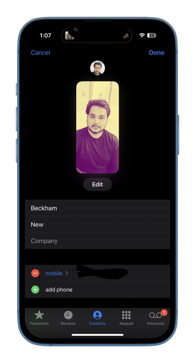 اتصل بالعرض النهائي للملصق على iPhone