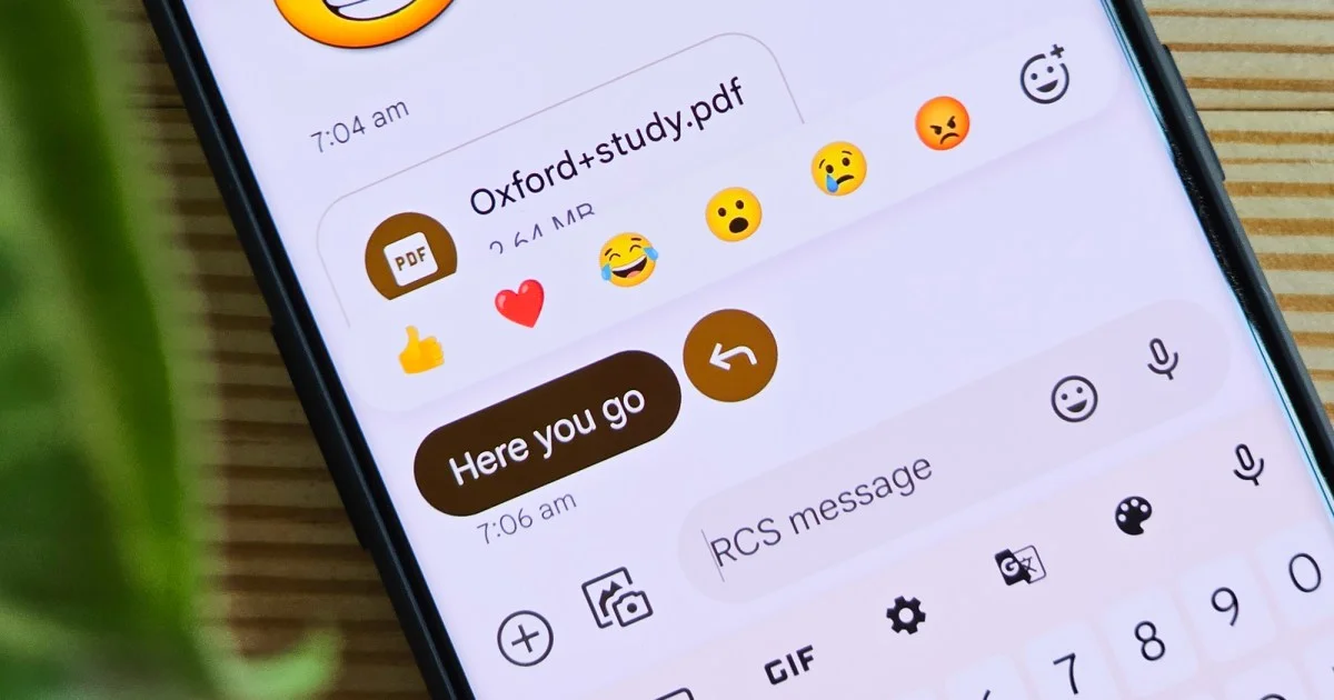 كيفية الحصول على رموز تعبيرية جديدة على جهاز iPhone أو Android الخاص بك