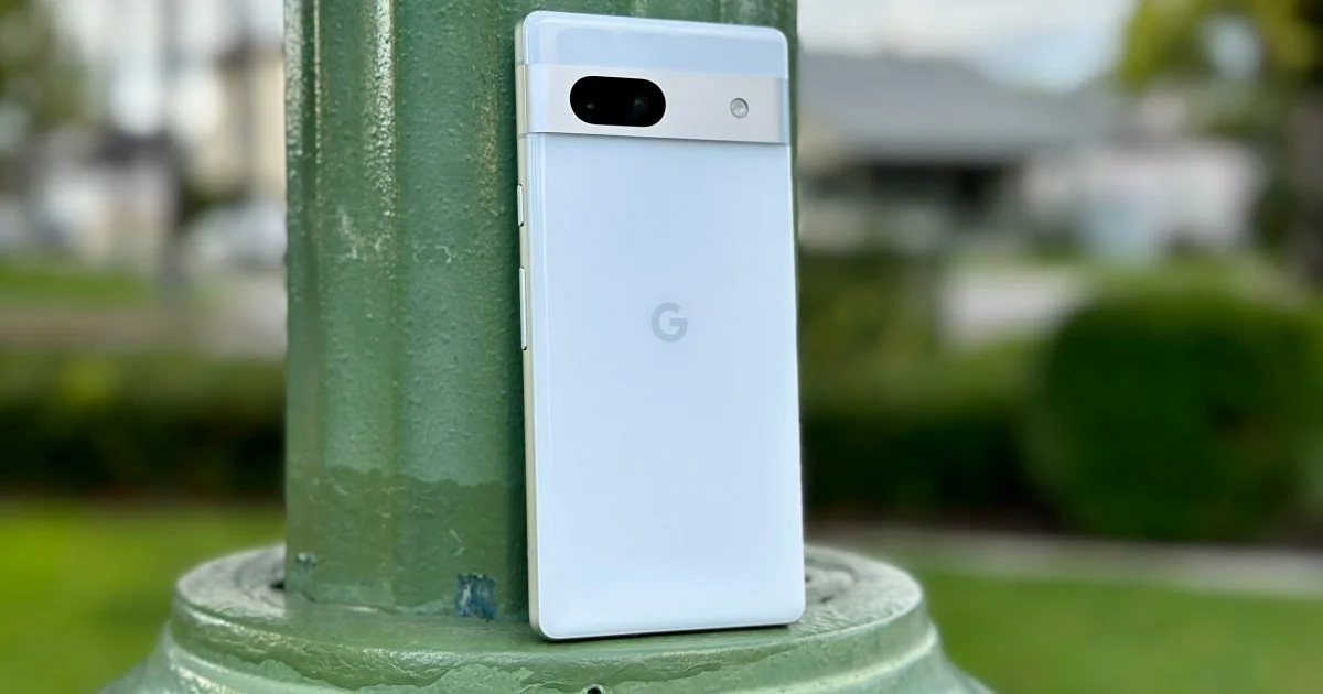 هل يحتوي Google Pixel 7a على مقبس سماعة رأس؟