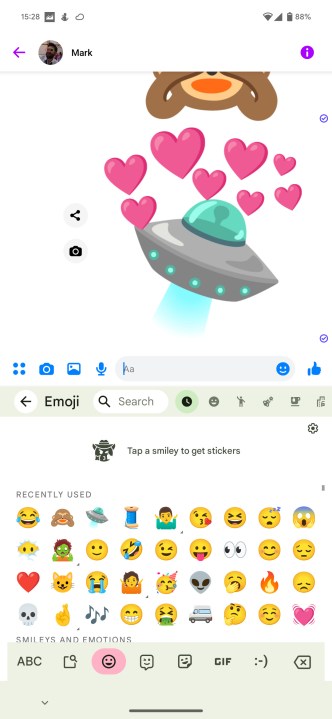 فئة الرموز التعبيرية في Gboard.